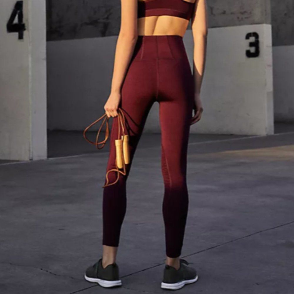 Free People Movement refine leggings deep plum S